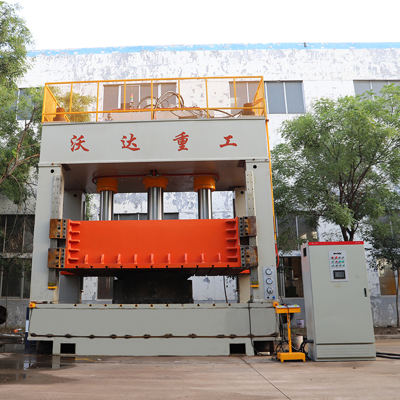 液压机